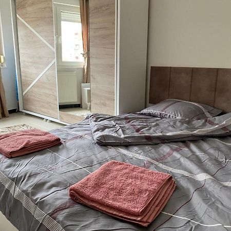 Capital Apartment Prishtina بريشتاين المظهر الخارجي الصورة