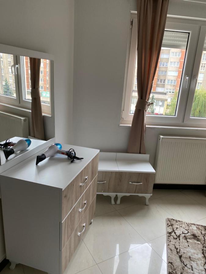 Capital Apartment Prishtina بريشتاين المظهر الخارجي الصورة