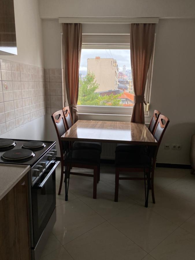 Capital Apartment Prishtina بريشتاين المظهر الخارجي الصورة