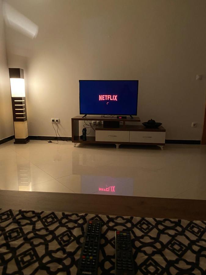 Capital Apartment Prishtina بريشتاين المظهر الخارجي الصورة